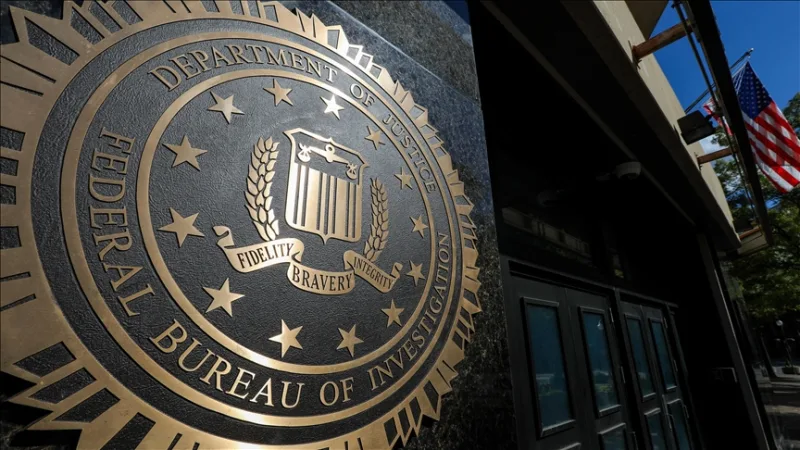 FBI: ADN en un guante encontrado a 3 kilómetros de la casa de Guthrie coincide con el sospechoso