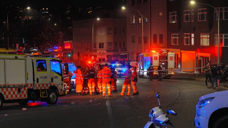 El sospechoso del ataque en la playa australiana de Bondi comparece por primera vez ante el juez