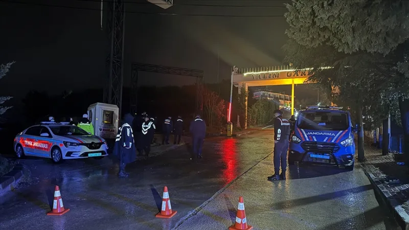 W czterech lokalach należących do burmistrza Uşak, Yalima, zatrzymanego w ramach śledztwa w sprawie łapówek, przeprowadzono przeszukanie