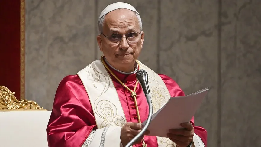 البابا ليو الرابع عشر: العالم يتعرض للتدمير على يد حفنة من الطغاة