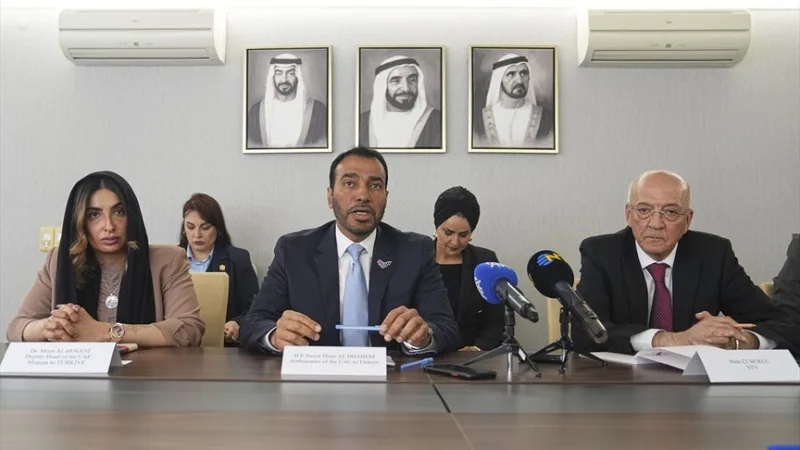 Yhdistyneiden arabiemiirikuntien Ankarassa toimivan suurlähettilään Zahirin mukaan Iranin hyökkäykset eivät ole muuttaneet maan taloudellisia prioriteetteja